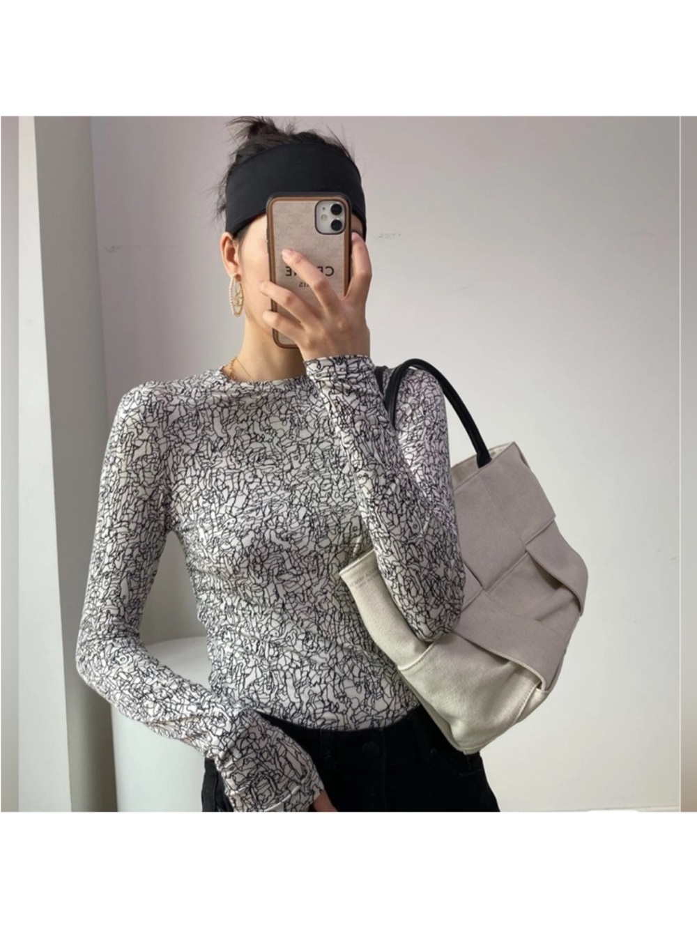 COS Printed Form-fitting Long-sleeve Top xs